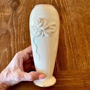 EUC Lenox cream / ivory bud vase w/ gold trim
